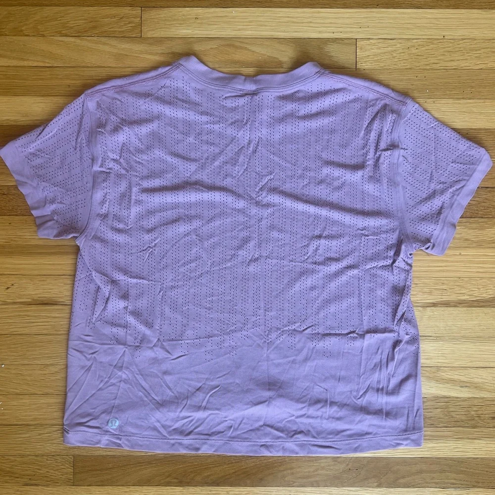 Lululemon Train To Be Short Sleeve Pink - Picture 3 of 4